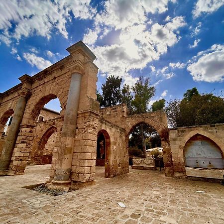Royal Goddess Guest House, Walled City Фамагуста Екстер'єр фото
