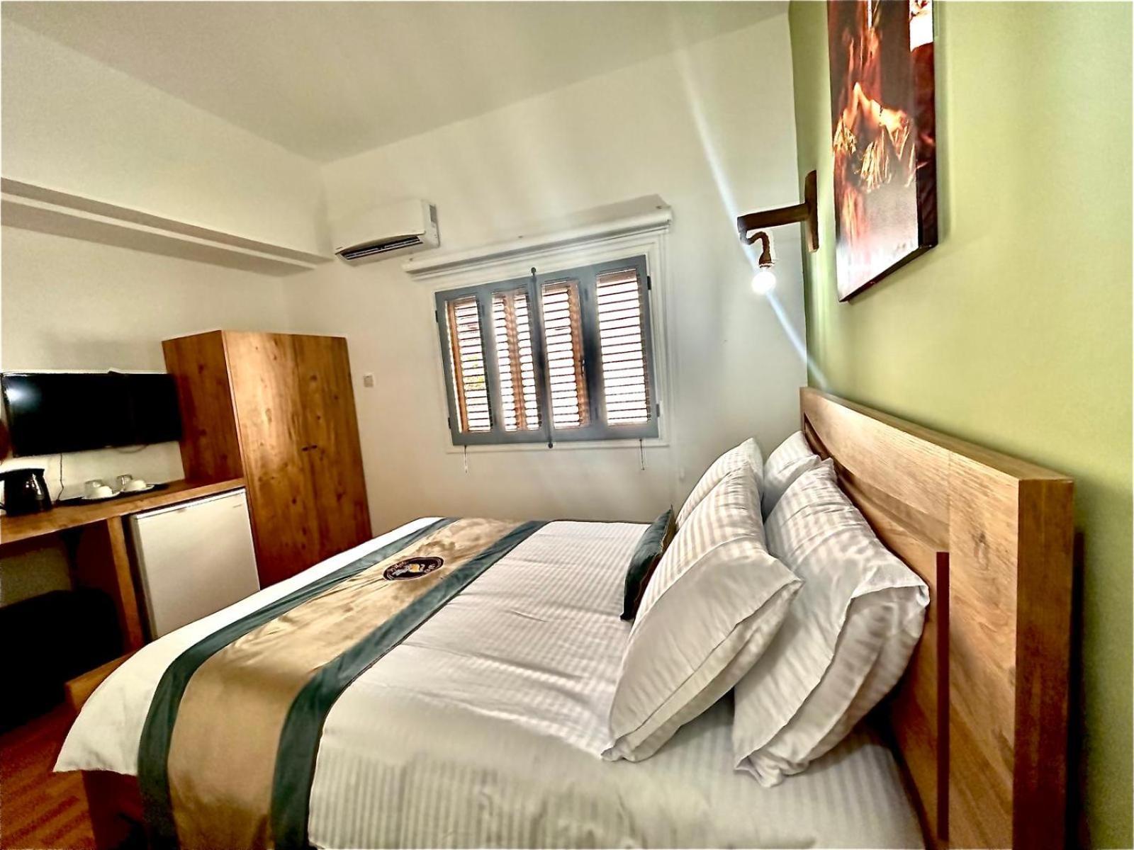 Royal Goddess Guest House, Walled City Фамагуста Екстер'єр фото