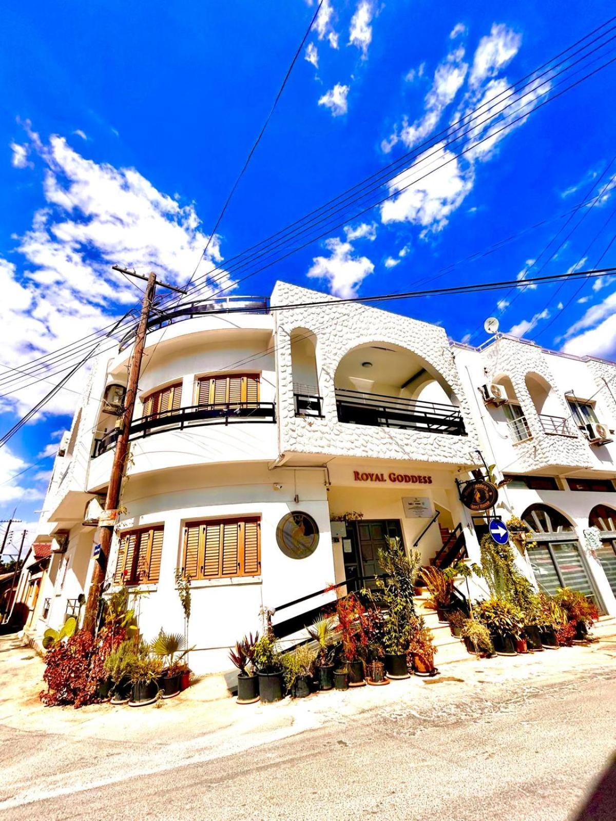 Royal Goddess Guest House, Walled City Фамагуста Екстер'єр фото